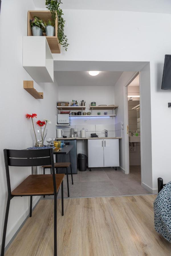 Апартаменты Cozy Studio, Near Airport & Sea Порто-Рафти Экстерьер фото