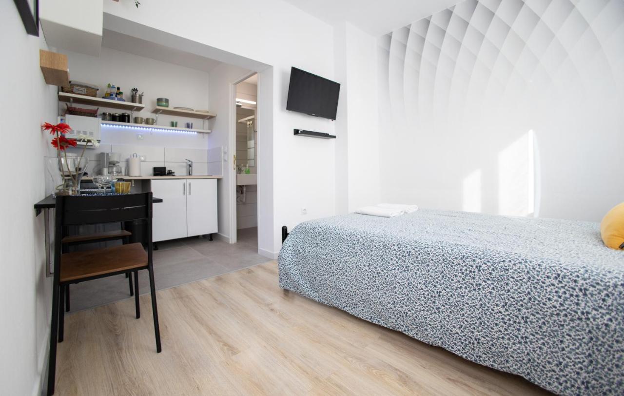 Апартаменты Cozy Studio, Near Airport & Sea Порто-Рафти Экстерьер фото