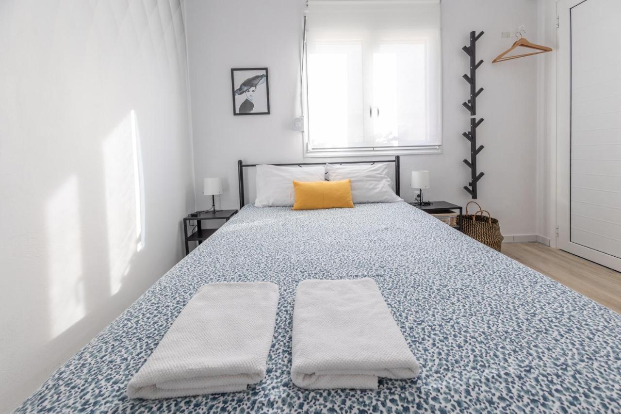 Апартаменты Cozy Studio, Near Airport & Sea Порто-Рафти Экстерьер фото